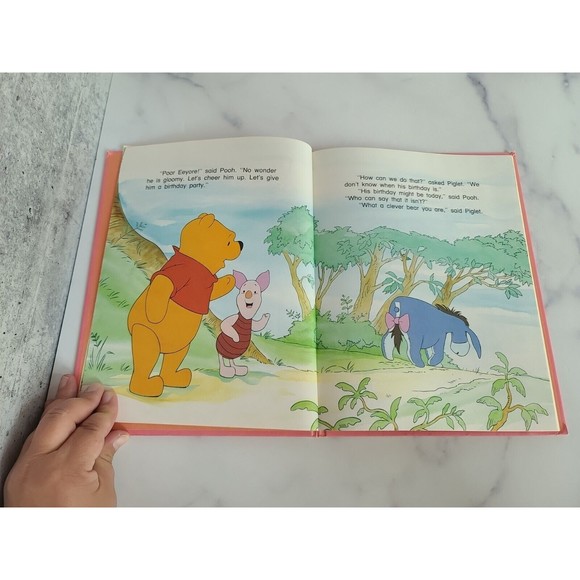 Disney -Pooh Plans A Party, 1986 Fun-To-Read Library Volume 18, Bantam Books - Picture 5 of 10